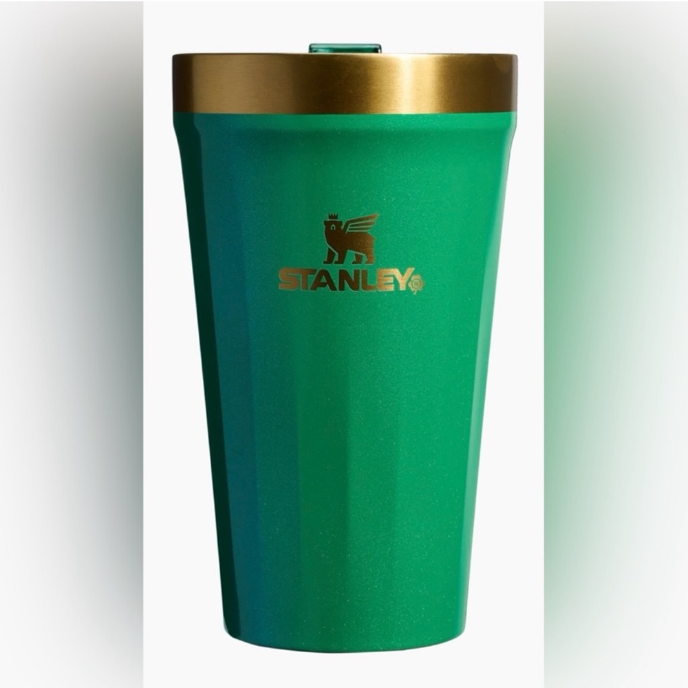 !!SOLD!!Limited Edition St Patrick’s Day 16oz Stanley Tumbler